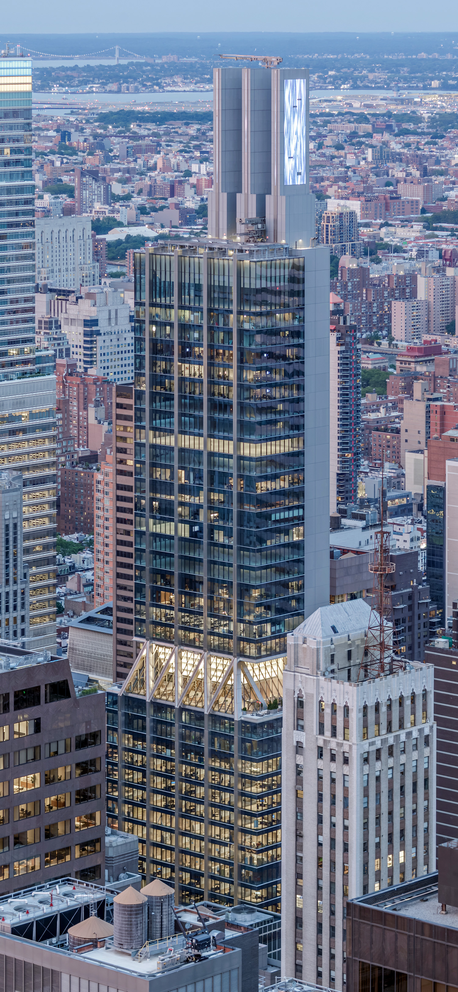 425 Park Avenue, New York City - View from Top of the Rock. © Mathias Beinling